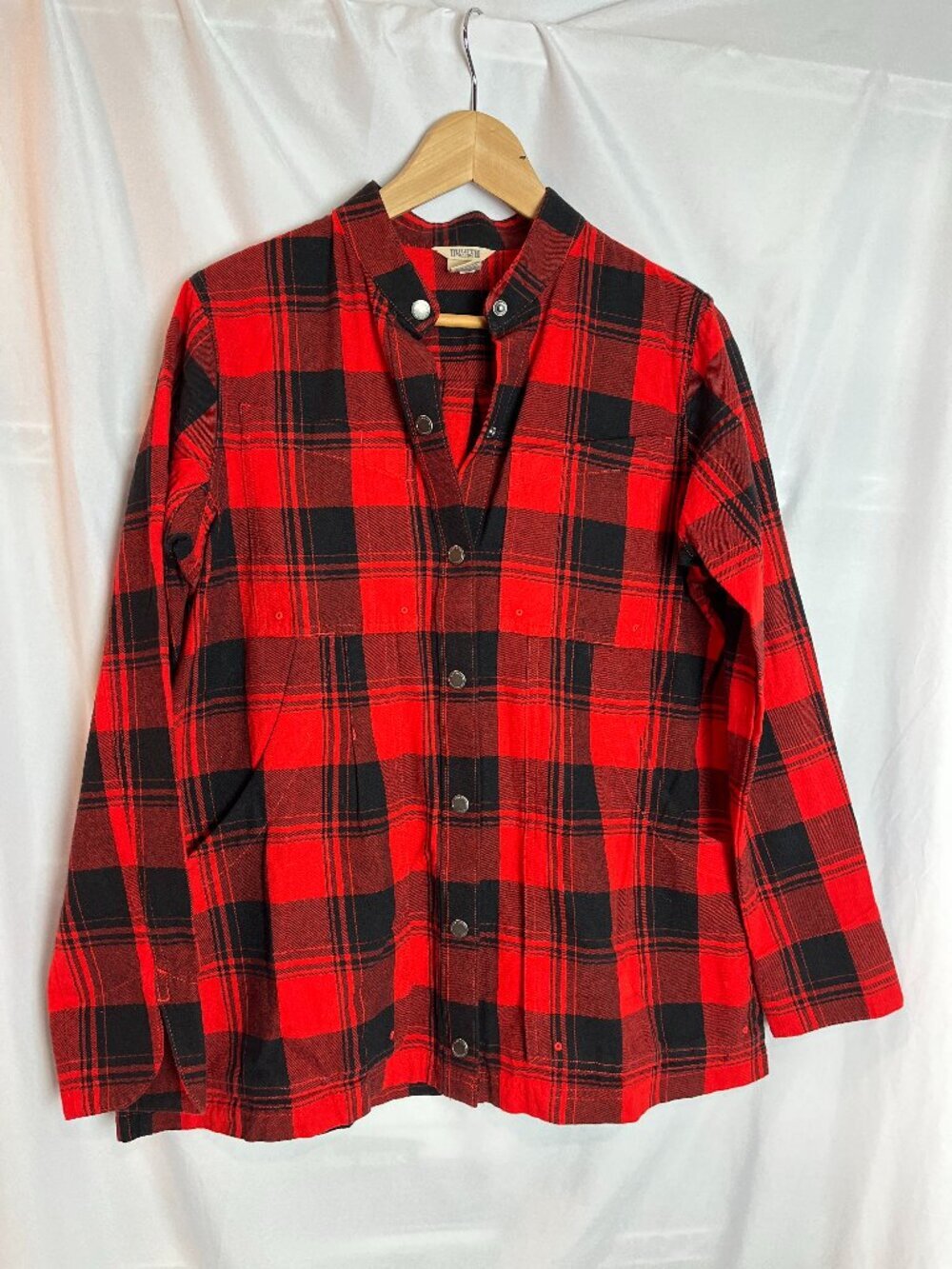 Women's Red/black plaid 100% cotton flannel shirt, snap front, pockets, Sized XS